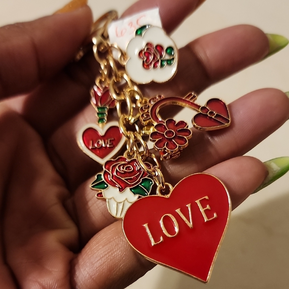 Gold and Red Heart Charm Keychain - Picture 5 of 5